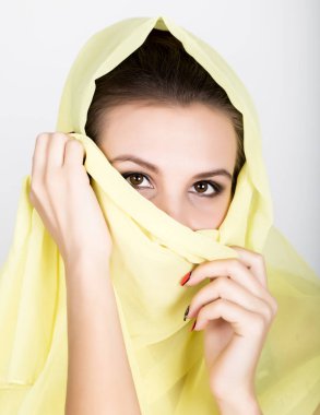 Hijab, şık kadın portre giyen genç güzel kadın.