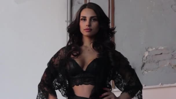 foto-seksualnogo-belya-zhenshini-video-ego-trahnuli-seks