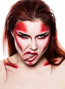 Profesyonel makyaj güzel seksi şeytan kız. Moda sanat tasarımı. Cadılar Bayramı çekici model kız makyaj