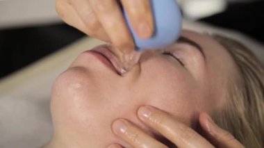 Vakum yüz Masaj, Şevval Özçelik Güzellik masaj vakum bankalar ile.