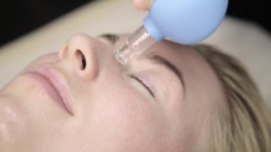 Vakum yüz ve ışınlarından Masaj, Şevval Özçelik Güzellik vakum bankalar ile masaj