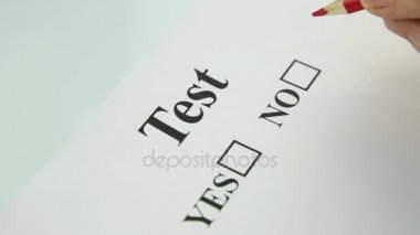 Evet ve Hayır denetim listesi kutusunda kırmızı kalemle doldurarak yakın çekim el