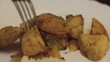 Patates kızartması küçük ketçap fincan daldırma