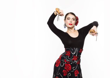 Flamenko dansçısı hafif bir arka plan üzerinde. metniniz için boş alan