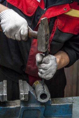 Yüksek basınç hortumu tamiri. 