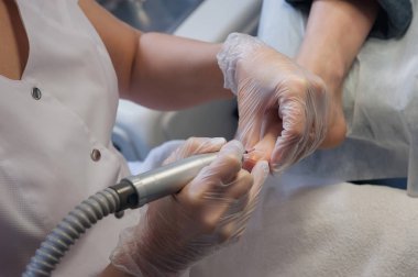 profesyonel tırnak teknisyeni zımparalama çivi makinası