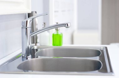 Banyo lavabo Lavabo Bataryası ile iç. Modern tasarımlı banyo