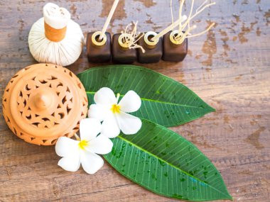 Spa Masaj sıkıştırma topları, ahşap treaments spa, Tayland, ile bitkisel topu odağı seçin