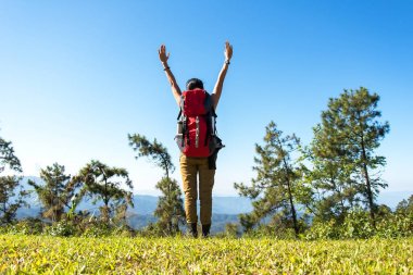 Dağ, Tayland karşı karşıya muzaffer duygu uzun yürüyüşe çıkan kimse kadın