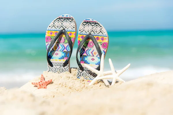 Close Sandals Sand Beach Starfish Sandy Beach Summer Holiday Concep — Stock Photo, Image
