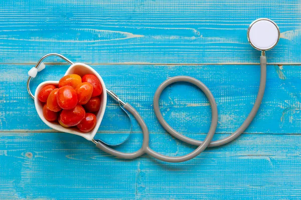 Dieta Pérdida Peso Para Cuidado Saludable Con Estetoscopio Médico Frutas — Foto de Stock