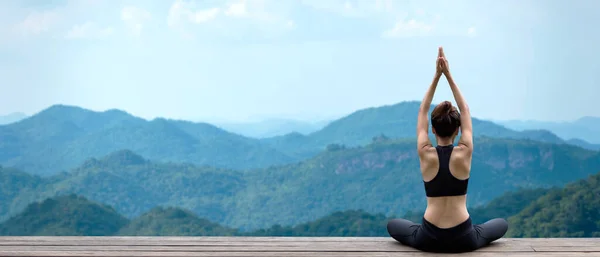 Lifestyle Femme Yoga Exercice Pose Pour Une Vie Saine Jeune — Photo