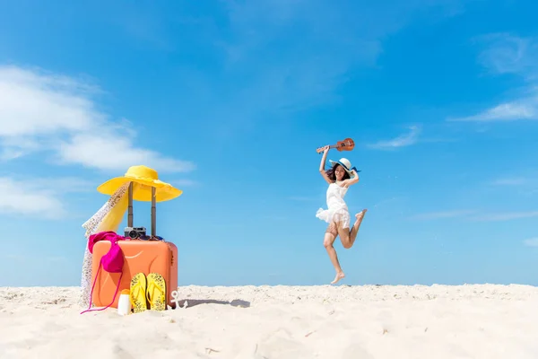 Styl Życia Młoda Kobieta Zrelaksować Się Letniej Plaży Azja Turystyka — Zdjęcie stockowe