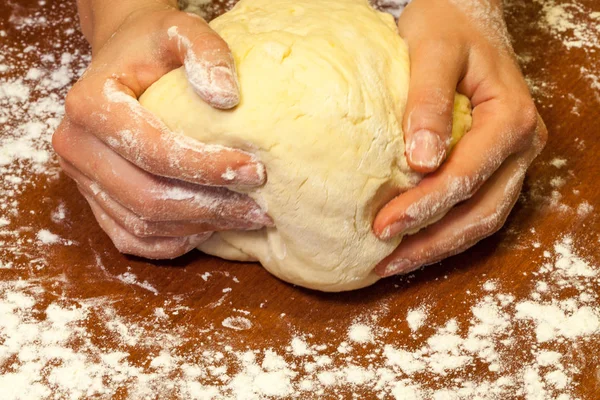 Shaping the dough for Christmas baking, Russia — Stock Photo, Image