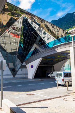 Escaldes, Andorra 'daki Caldea balnesi..