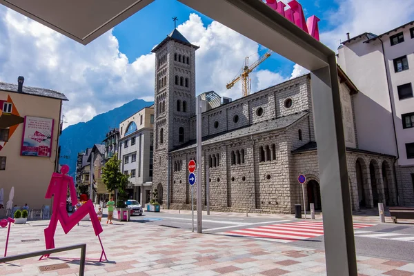 Agosto 2017: Monumento de Andorra La Vella, capital de Andorra . — Foto de Stock