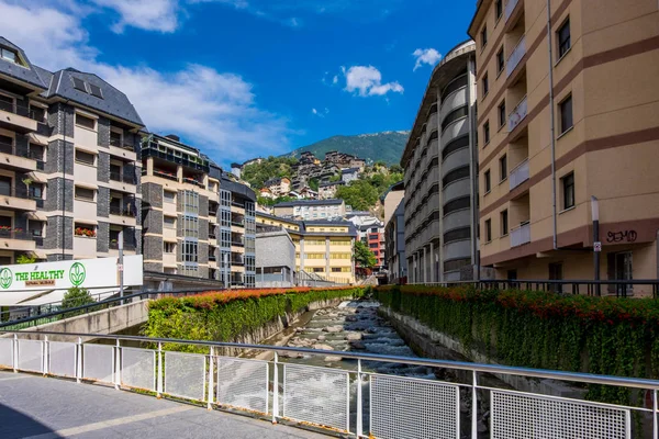 Agosto 2017: Monumento de Andorra La Vella, capital de Andorra . — Foto de Stock