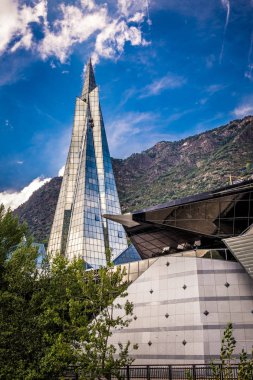 Escaldes, Andorra 'daki Caldea balnesi..