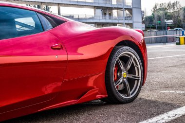 Ferrari 458 supercar devre de Barcelona Park