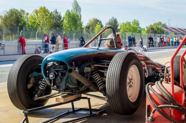 ABRIL 2015: Lotus 18 / 21 P2 no Circuito de Barcelona, Catalunha, Espanha . — Fotografia de Stock