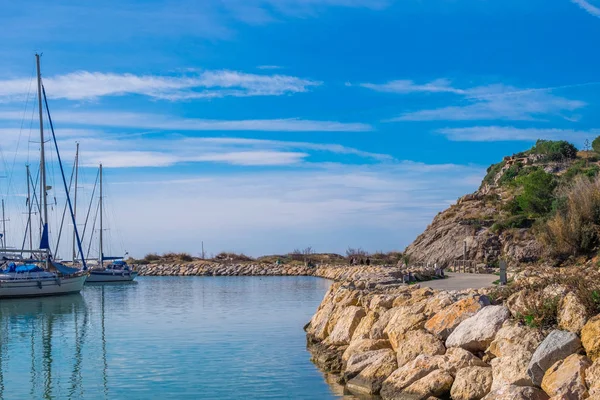 Porto Ginesta porto em Barcelona, Catalunha, Espanha . — Fotografia de Stock