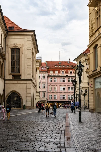 Altstadtplatz Prag in der Tschechischen Republik. — Stockfoto