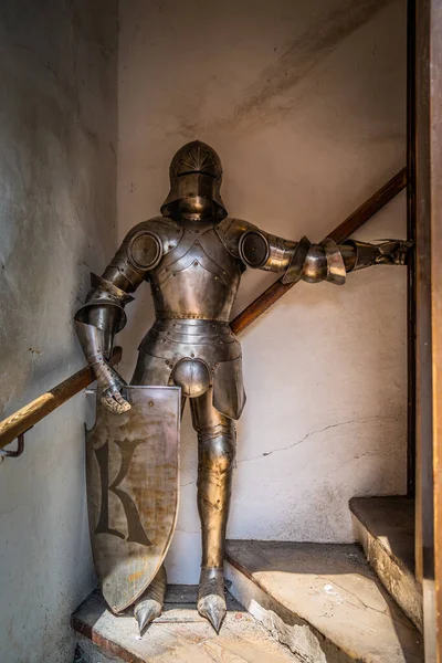 Armor exposition Castle district street of Prague in Czech Republic. — Stock Photo, Image