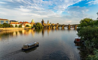 Çek Cumhuriyeti 'nde Charles Bridge Prag.