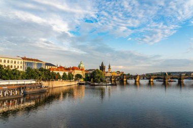 Çek Cumhuriyeti 'nde Charles Bridge Prag.