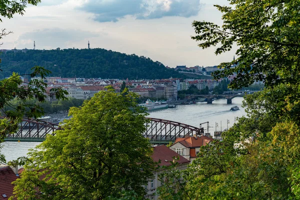 Vue aérienne de Prague République tchèque depuis Vysehrad . — Photo