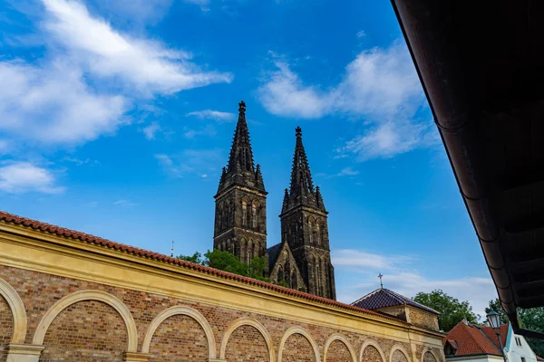 Svatý Petr a Svatý Pavel Vyšehrad Praha. — Stock fotografie