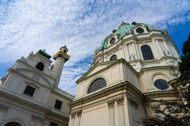 Avusturya, Viyana 'daki Karlskirche Kilisesi.