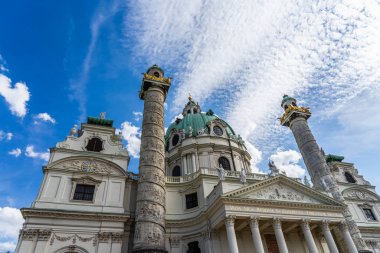 Avusturya, Viyana 'daki Karlskirche Kilisesi.