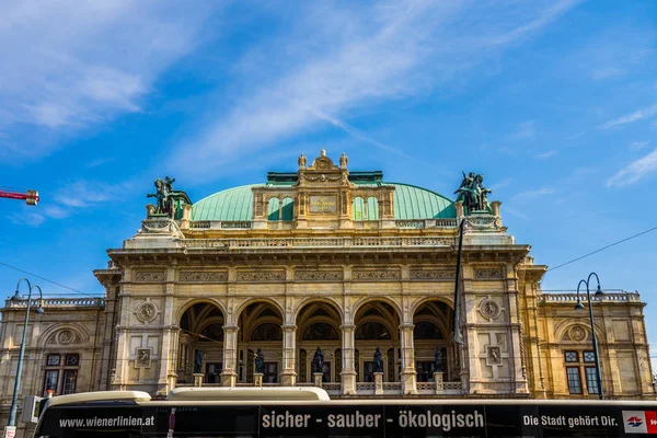 Ópera estatal en Viena Wien, Austria . — Foto de Stock