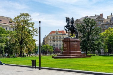 Macaristan Budapeşte 'deki Rakoczi Ferenc binicilik heykeli.