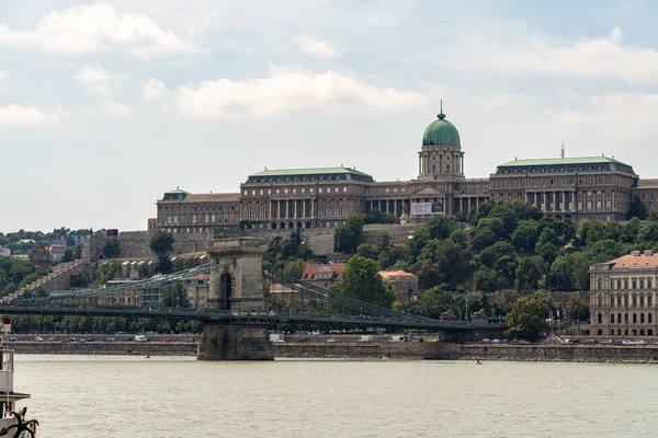 Buda slott Kungliga slottet i Budapest, Ungern. — Stockfoto