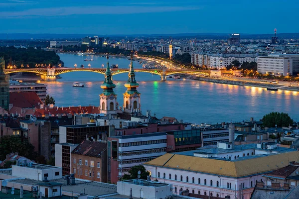 布达佩斯，匈牙利塞切尼链桥. — 图库照片