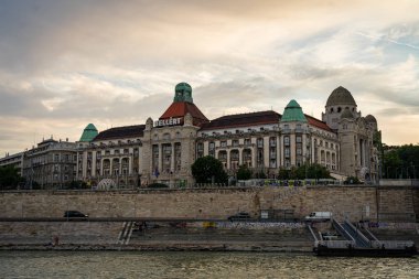 Budapeşte, Macaristan Gellert banyoları.