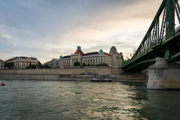 Gellert badet i budapest, Ungern. — Stockfoto