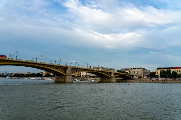 Macaristan, Budapeşte 'deki Margaret Köprüsü. — Stok fotoğraf