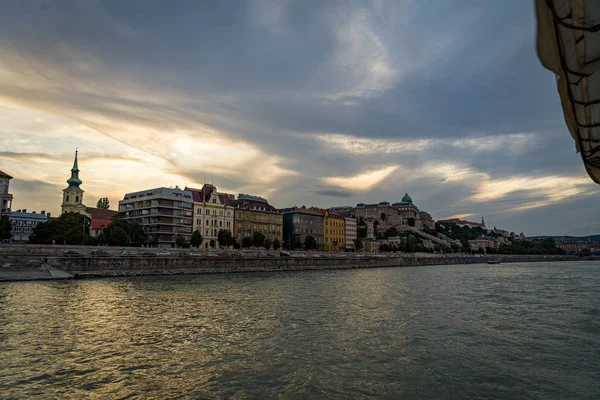 Koninklijk Paleis van Boeda in Boedapest, Hongarije. — Stockfoto