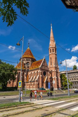 Macaristan Budapeşte 'deki Szilagyi Dezso Meydanı Reform Kilisesi.