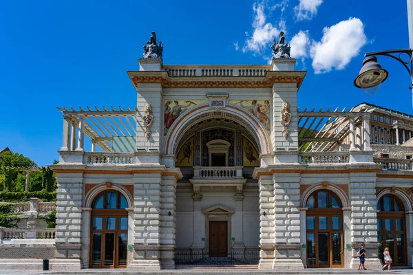 Сад замку Базар у Будапешті (Угорщина).. — стокове фото