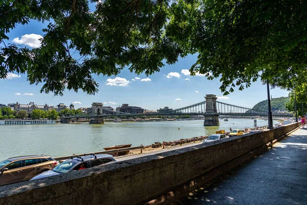 Szechenyi hängbron i Budapest, Ungern. — Stockfoto