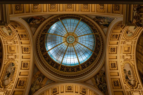 Nationalmuseum Prag in der Tschechischen Republik. — Stockfoto