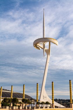 Barcelona, Katalonya, İspanya 'nın Montjuic bölgesindeki iletişim kulesi.