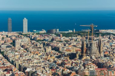Barcelona şehrinin panoramik ufuk çizgisi görüntüsü, Katalonya, İspanya