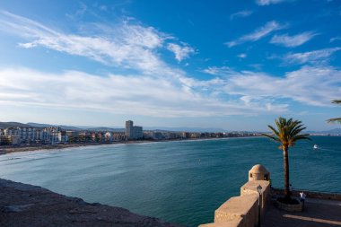 İspanya, Castellon 'daki Peniscola kalesi ve kasabası