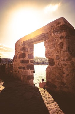 İspanya, Castellon 'daki Peniscola kalesi ve kasabası