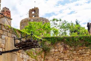 Girona, Katalonya, İspanya 'daki Eski Dostlar Kasabası